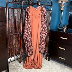 Maxi w/ Urban Outfitters shawl